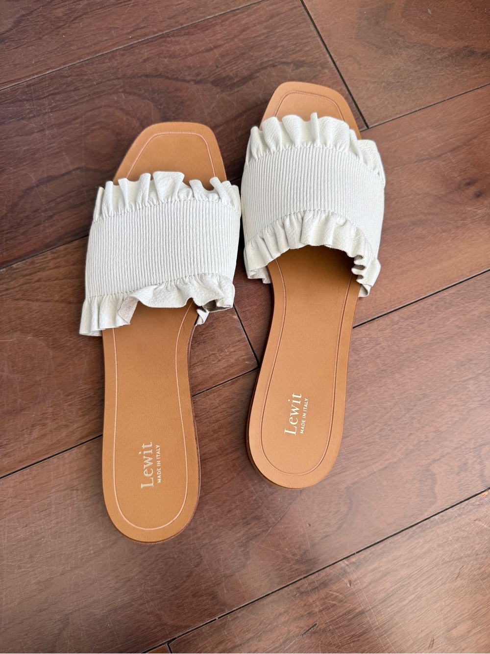 Lewit Cream Ruffle Slide Sandals - Picture 2 of 3